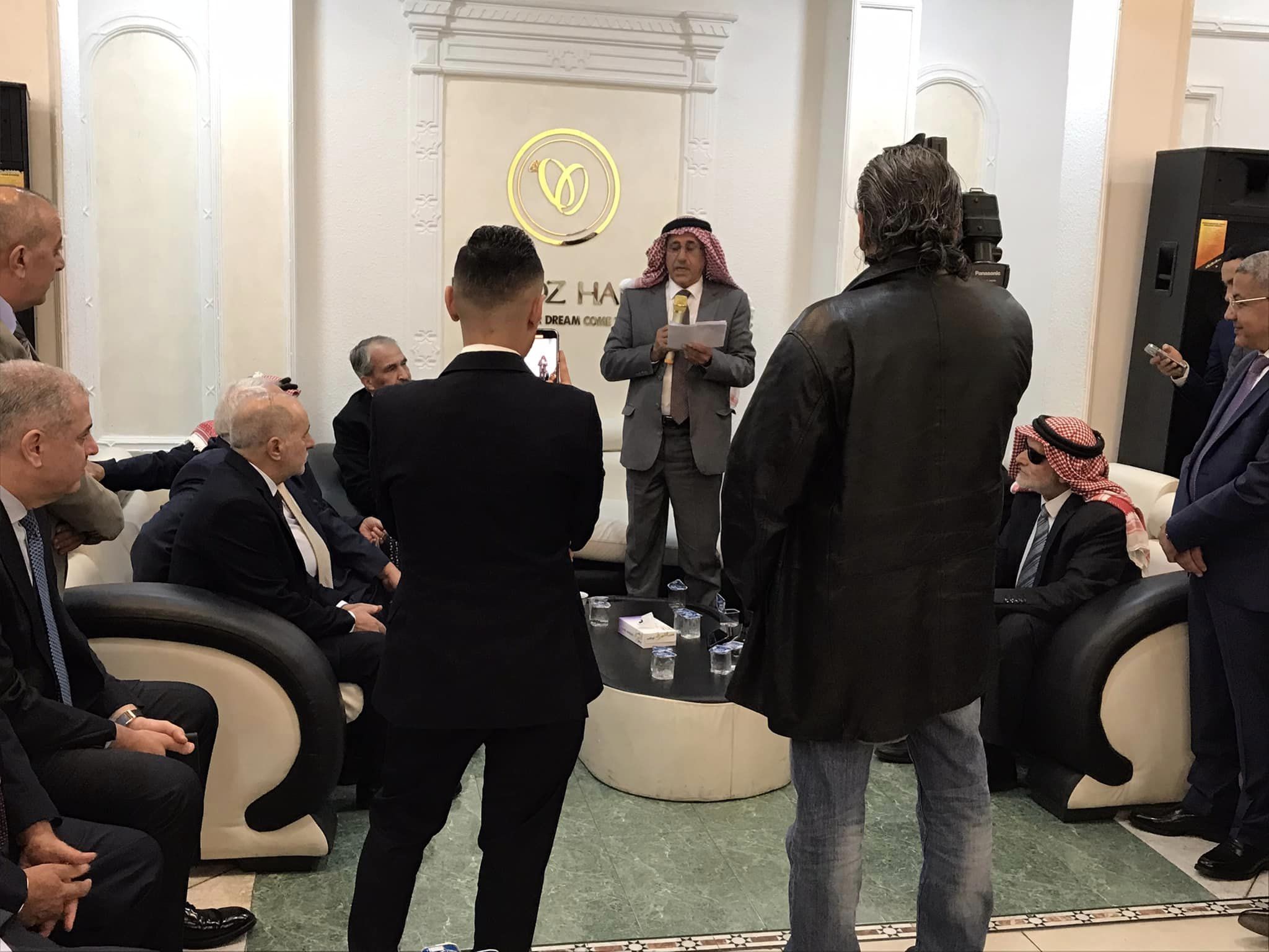 صراحة نيوز تبارك للدكتور سليمان حماد المبيضين بمناسبة خطوبته – صور
