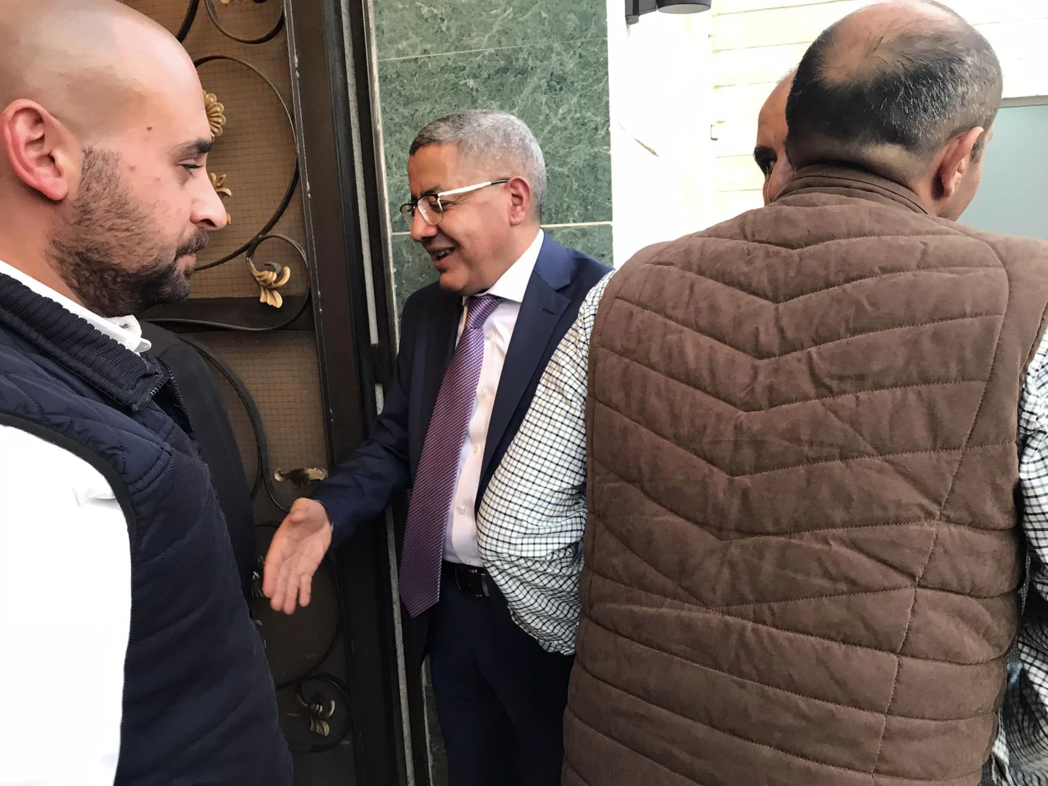 صراحة نيوز تبارك للدكتور سليمان حماد المبيضين بمناسبة خطوبته – صور