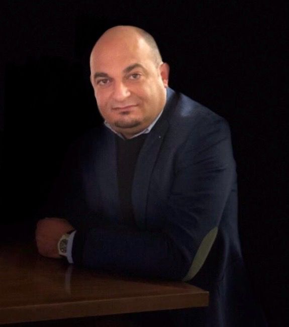 المحامي إحسان عيسى السلايطه