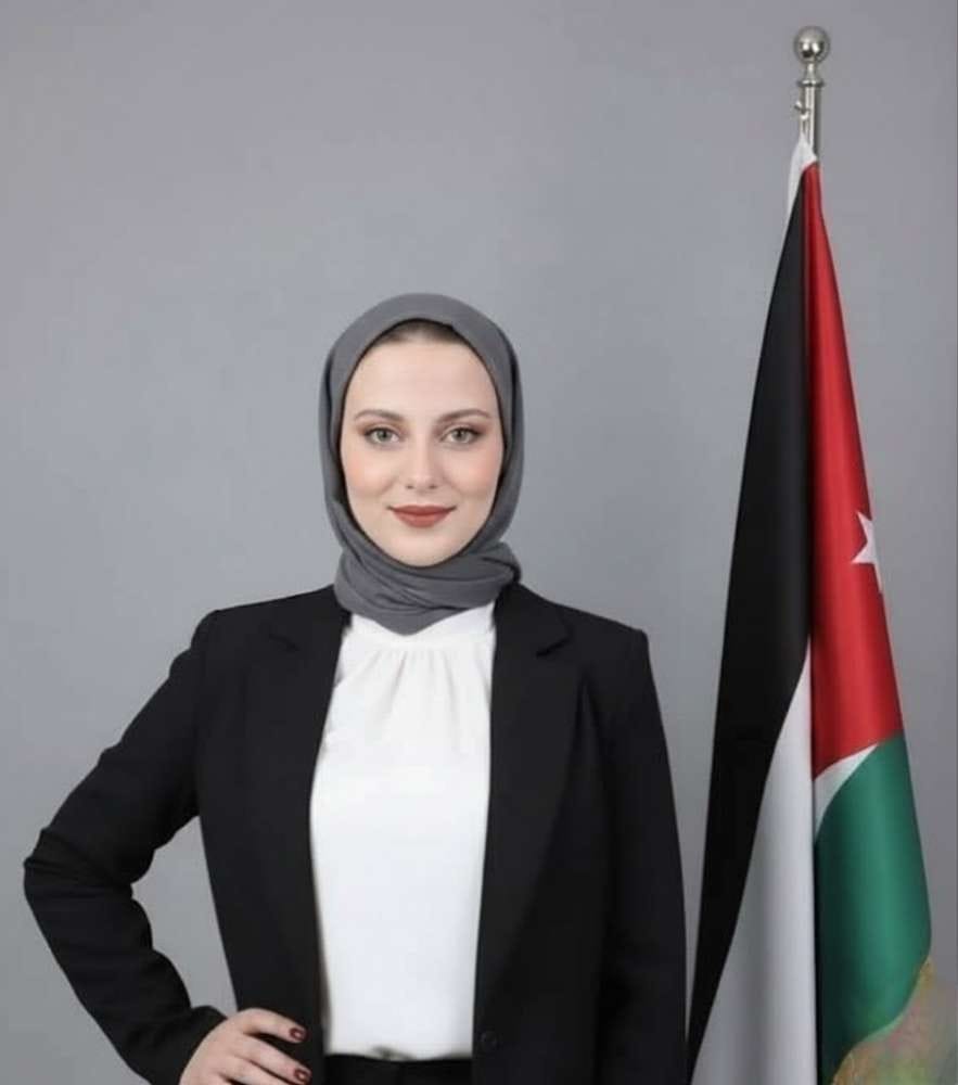 الدكتورة الصيدلانية رهام الغرايبة